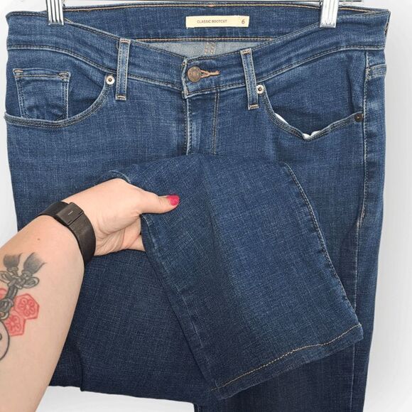 Levi's Classic Bootcut Jeans size 6 - Picture 3 of 8